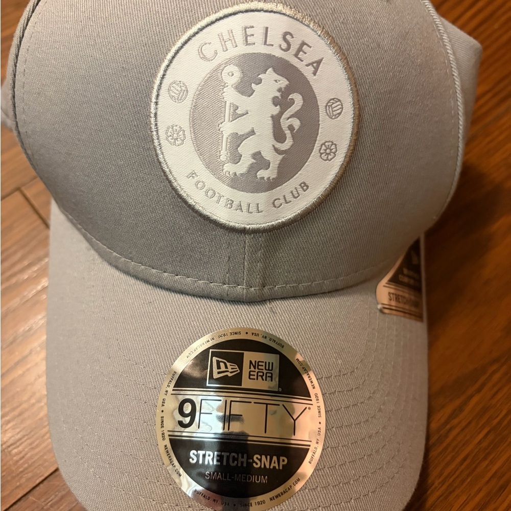 New Era white and Gray Chelsea football club small medium adjustable hat